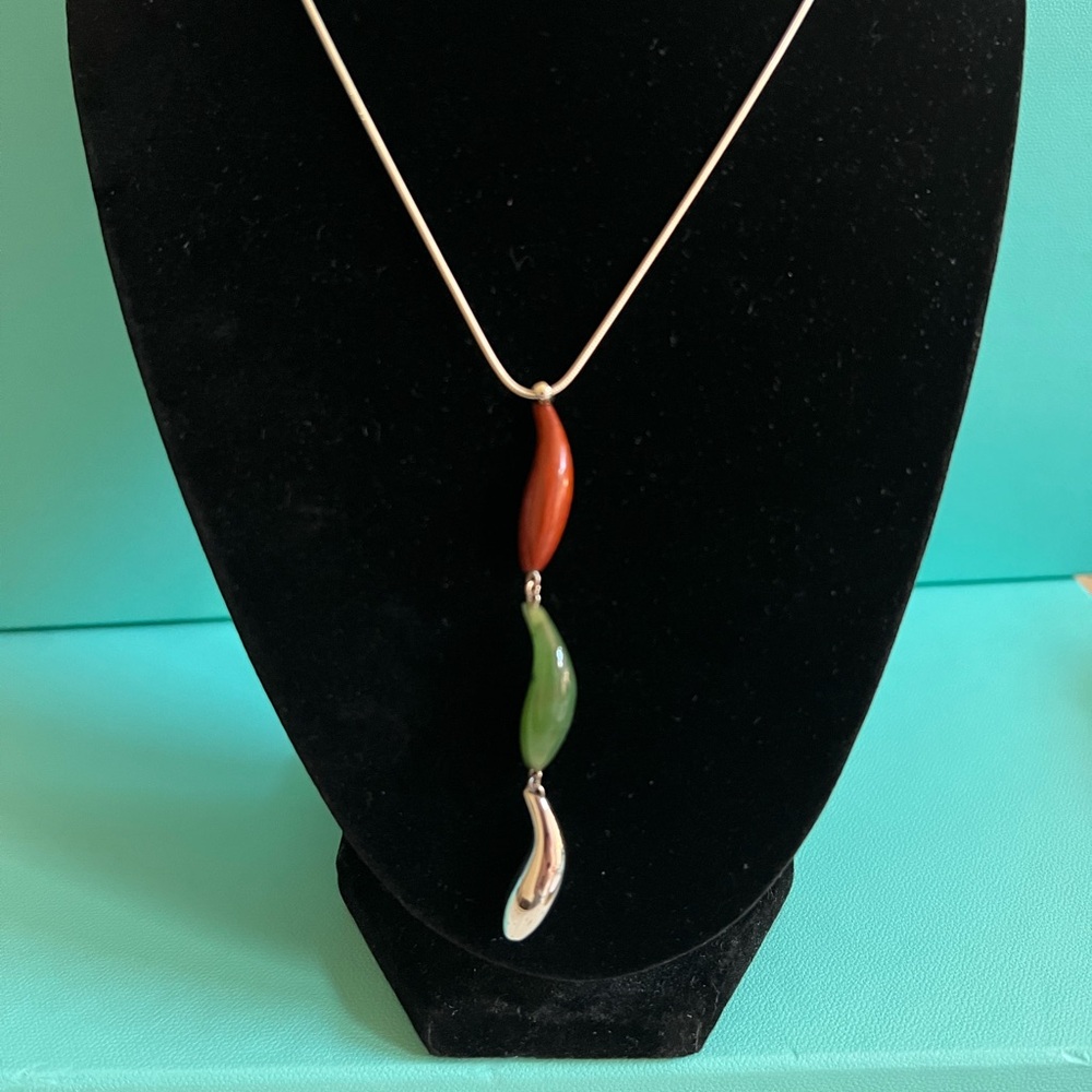🌸🌸 Authentic Tiffany & Co. Gehry Fish Necklace
